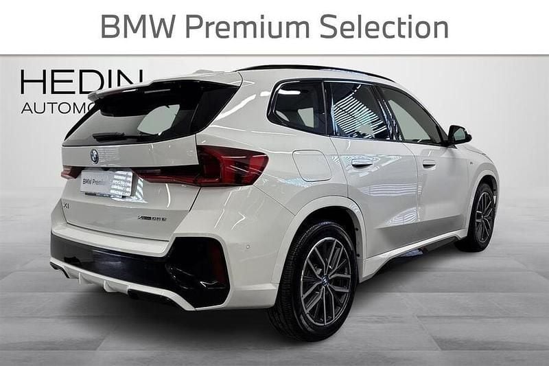 Käytetty BMW X1 M Sport 245 HP (180 kW) 2024 Valkoinen Katumaasturi