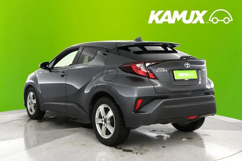 Käytetty Toyota C-HR Edition 122 HP (89 kW) 2021 Hopea / harmaa Katumaasturi