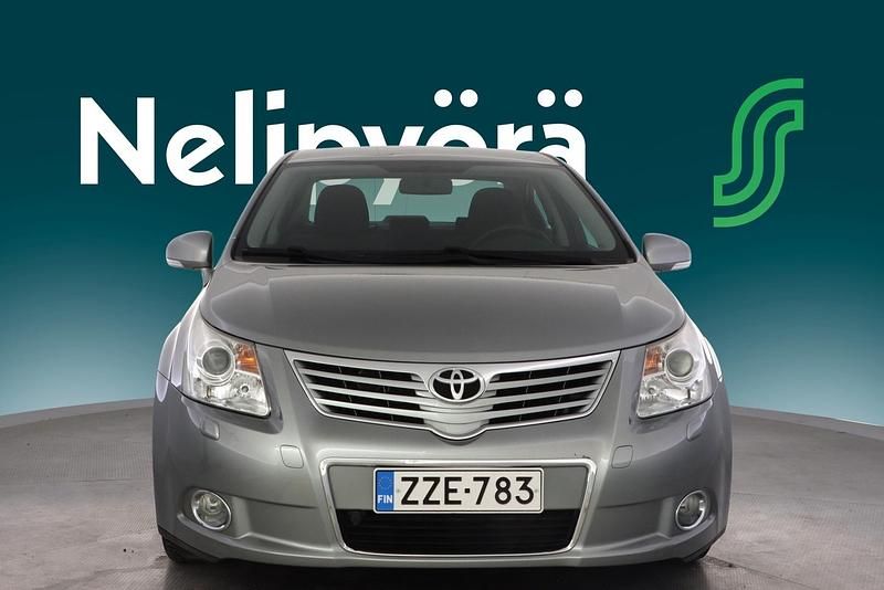 Käytetty Toyota Avensis Edition 132 HP (97 kW) 2011 Harmaa Sedan