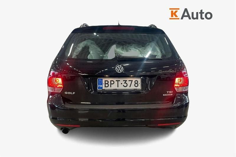 Käytetty VW Golf VII Comfortline 105 HP (77 kW) 2012 Musta Farmari