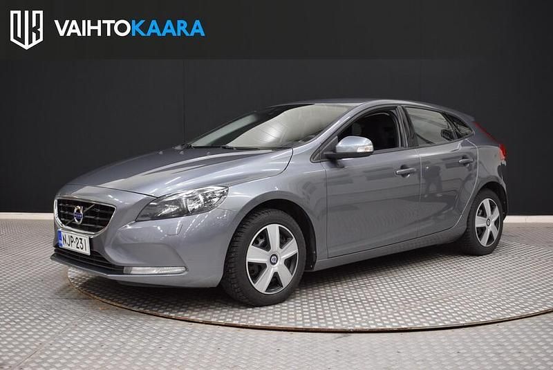 Käytetty 2014 Volvo V40 Viistoperä | 10 870 € (Perustarjous) - Kuva 1/2