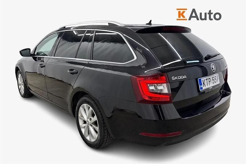 Käytetty Skoda Octavia Style 116 HP (85 kW) 2019 Musta Farmari