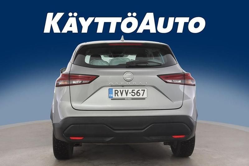 Käytetty Nissan Qashqai Acenta 158 HP (116 kW) 2024 Hopea Katumaasturi