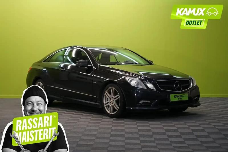 Musta Käytetty 2010 Mercedes E350 AMG Coupe - kaksiovinen | 8 800 € (Perustarjous) - Kuva 1/4