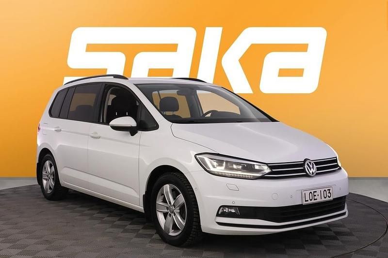 Käytetty VW Touran Edition 116 HP (85 kW) 2018 Tila-auto