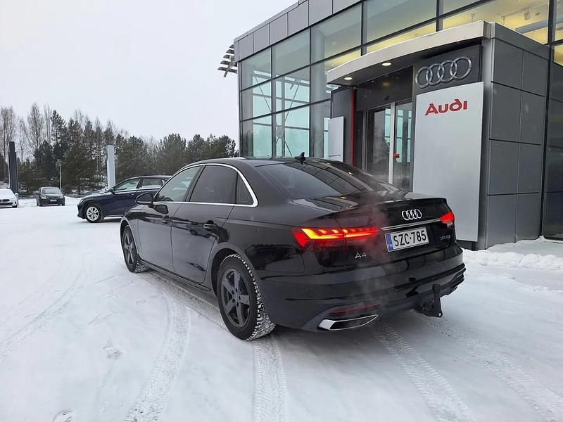 Käytetty Audi A4 Business 136 HP (100 kW) 2020 Musta Sedan