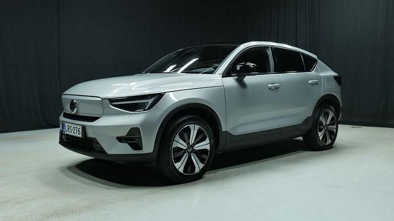 Käytetty 2023 Volvo C40 Plus Katumaasturi | 28 400 € (Perustarjous) - Kuva 1/3
