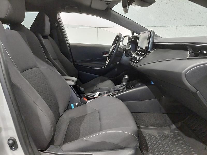 Käytetty Suzuki Swace GLX 122 HP (89 kW) 2021 Hopea Farmari