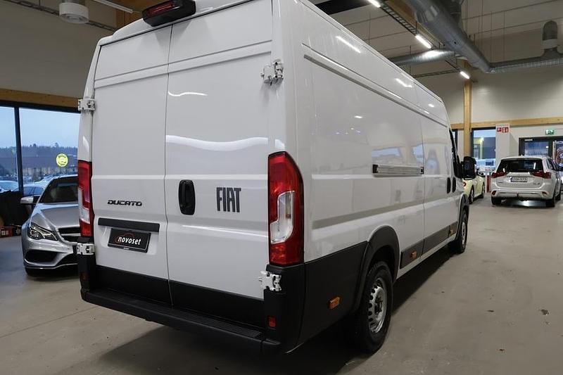 Käytetty Fiat Ducato 180 HP (132 kW) 2024 Van