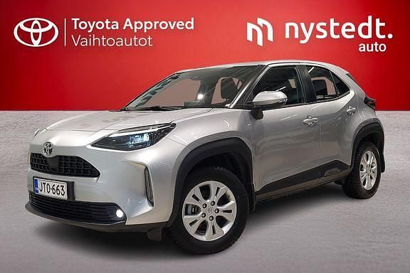 Hopea Käytetty 2022 Toyota Yaris Cross Active Katumaasturi | 24 790 € (Perustarjous) - Kuva 1/4