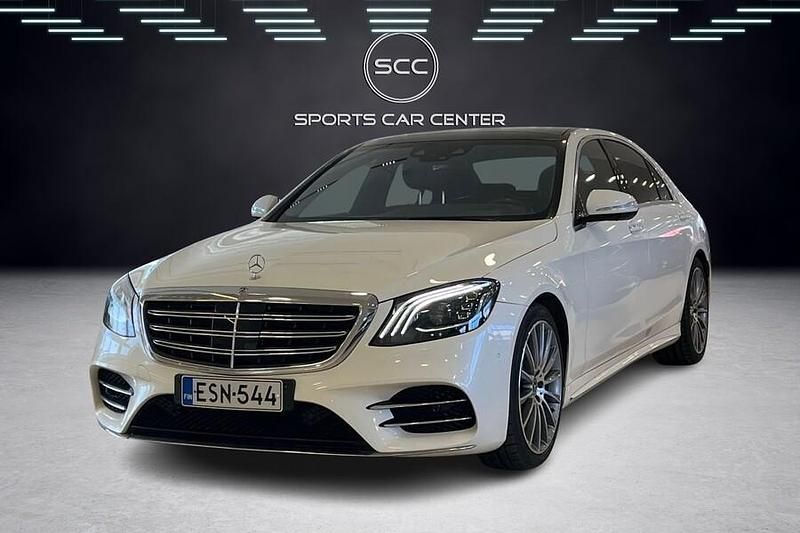 Valkoinen Käytetty 2019 Mercedes S560 AMG Sedan | 59 800 € - Kuva 1/4