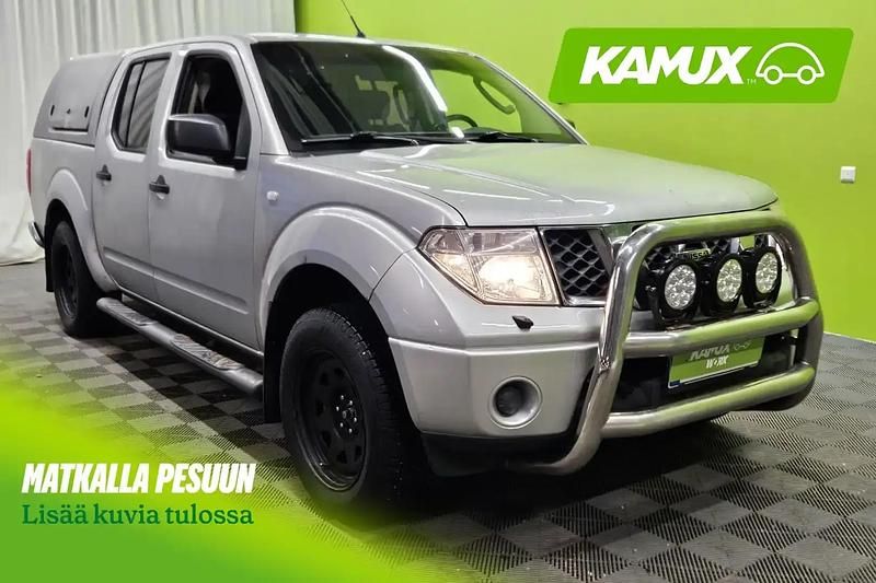 Käytetty Nissan Navara 171 HP (125 kW) 2007 Hopea / harmaa Nouto