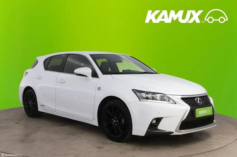 Valkoinen Käytetty 2015 Lexus CT200h Sport Line Sedan | 16 400 € (Perustarjous) - Kuva 1/1