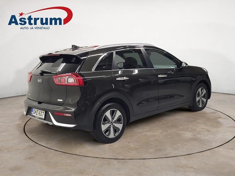 Käytetty Kia Niro EX 182 HP (133 kW) 2018 Sininen Katumaasturi