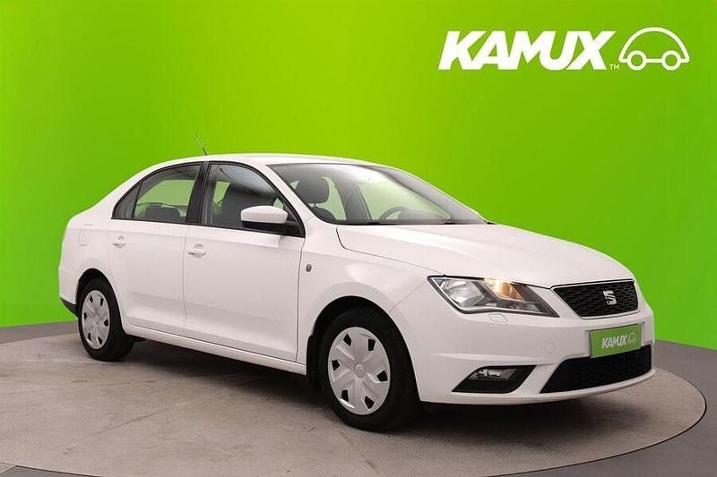 Harmaa Käytetty 2015 Seat Toledo Reference Sedan | 5 890 € - Kuva 1/3