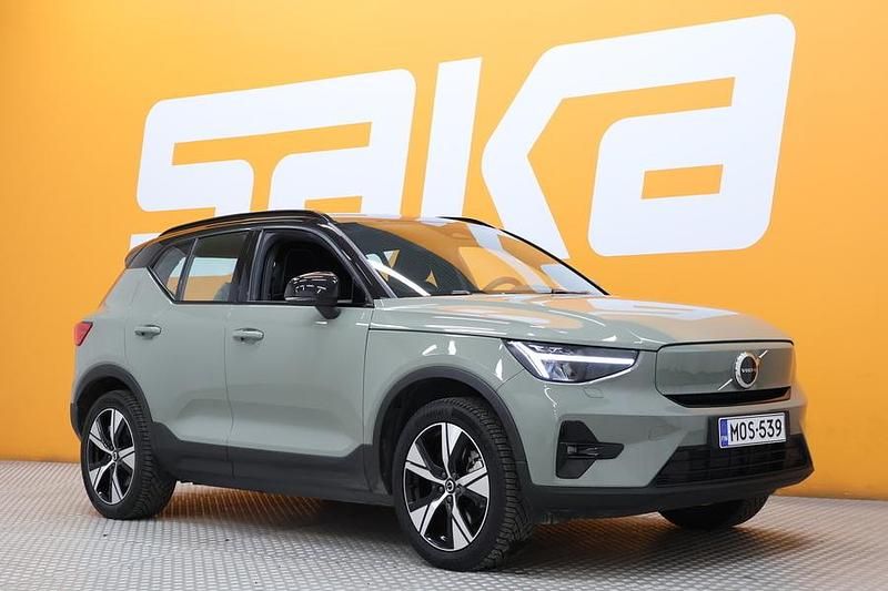 Käytetty 2023 Volvo XC40 Performance Katumaasturi | 34 890 € (Perustarjous) - Kuva 1/4