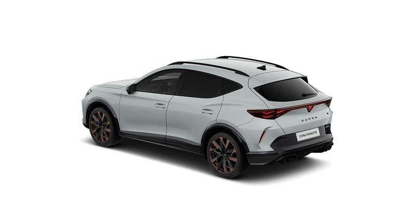 Uusi Cupra Formentor VZ2 333 HP (244 kW) 2026 Nevada white Katumaasturi