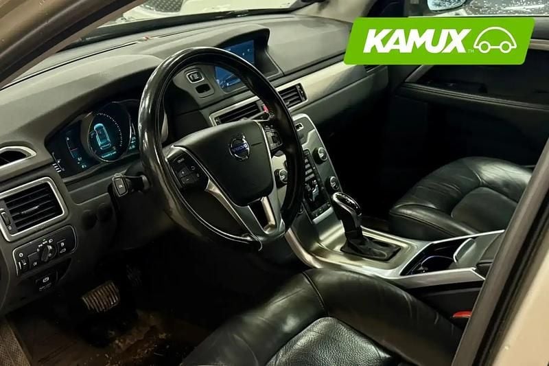 Käytetty Volvo V70 Summum 215 HP (158 kW) 2014 Ruskea Farmari
