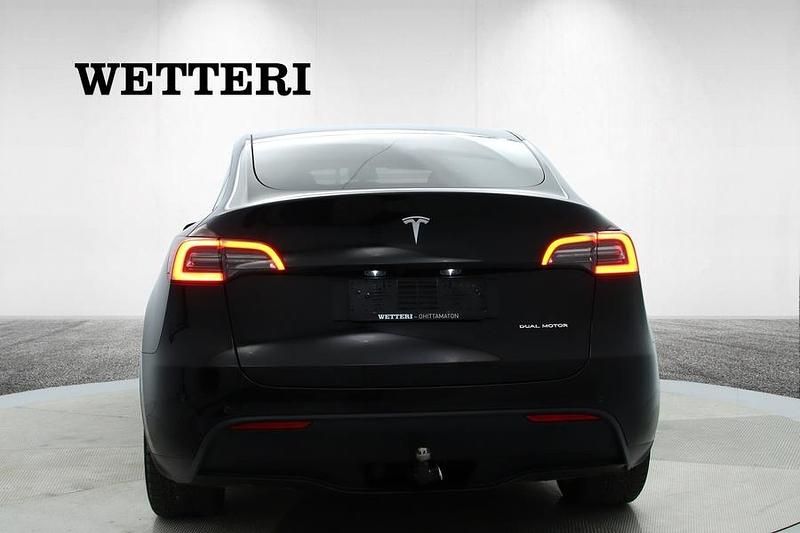 Käytetty Tesla Model Y 258 kW (351 HP) 2022 Katumaasturi