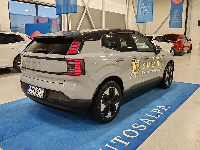 Käytetty Volvo EX30 Plus 200 kW (272 HP) 2025 Katumaasturi