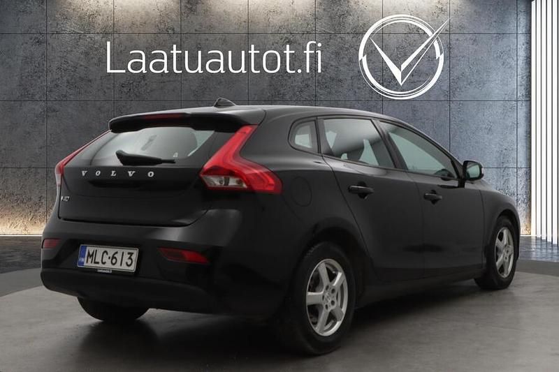 Käytetty Volvo V40 Kinetic 114 HP (83 kW) 2012 Viistoperä