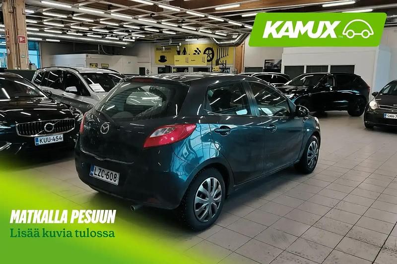 Käytetty Mazda 2 86 HP (63 kW) 2011 Hopea / harmaa Viistoperä