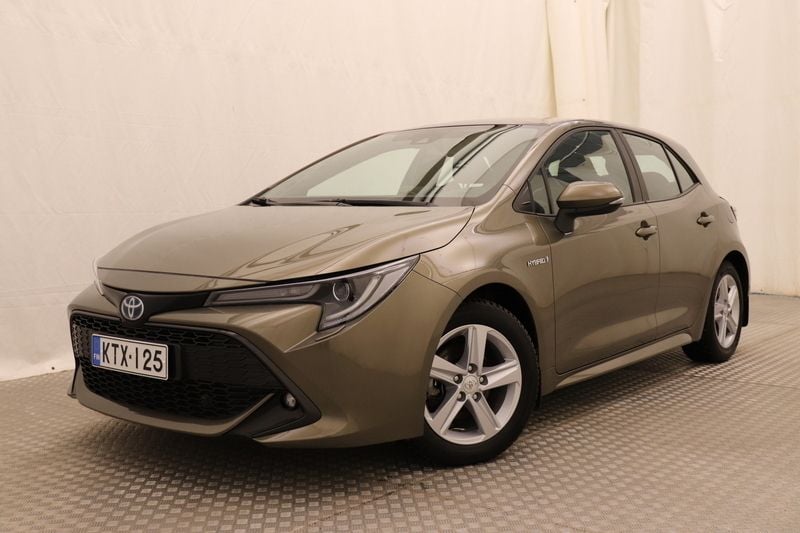 Ruskea (beige) Käytetty 2020 Toyota Corolla Active Viistoperä | 21 480 € (Hyvä tarjous) - Kuva 1/4