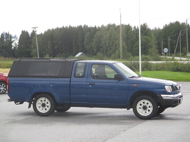 Sininen Käytetty 2000 Nissan PickUp Nouto | 4 900 € - Kuva 1/4