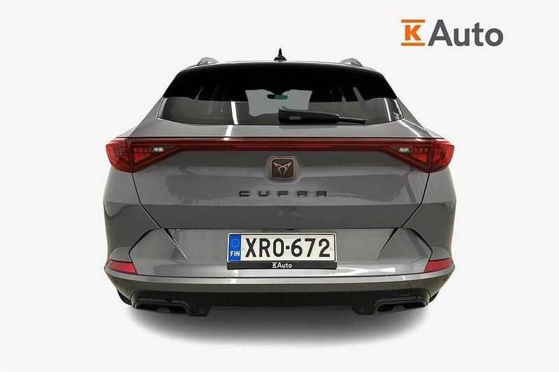 Käytetty Cupra Formentor 150 HP (110 kW) 2023 Harmaa Katumaasturi