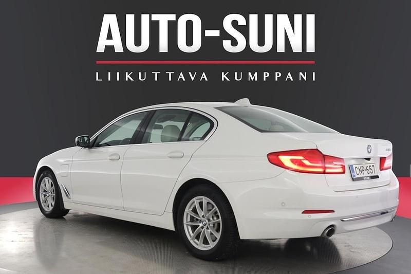 Käytetty BMW 530e Luxury Line 252 HP (185 kW) 2019 Valkoinen Sedan