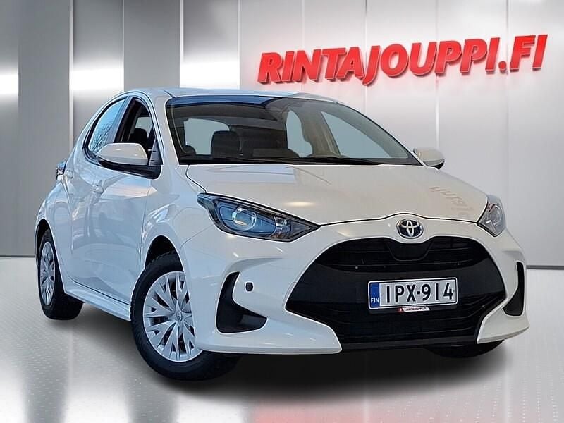 Käytetty Toyota Yaris Hybrid Active 116 HP (85 kW) 2022 Valkoinen Viistoperä