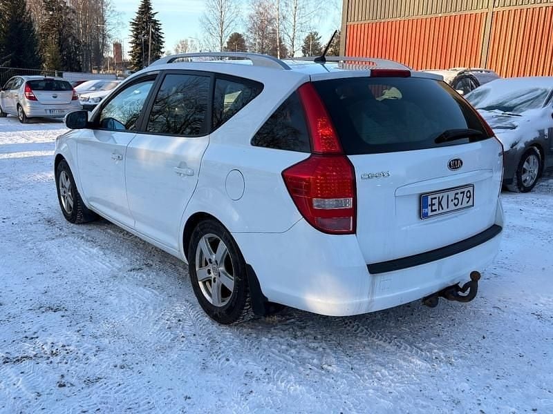 Käytetty Kia Ceed Sportswagon Active 116 HP (85 kW) 2010 Farmari
