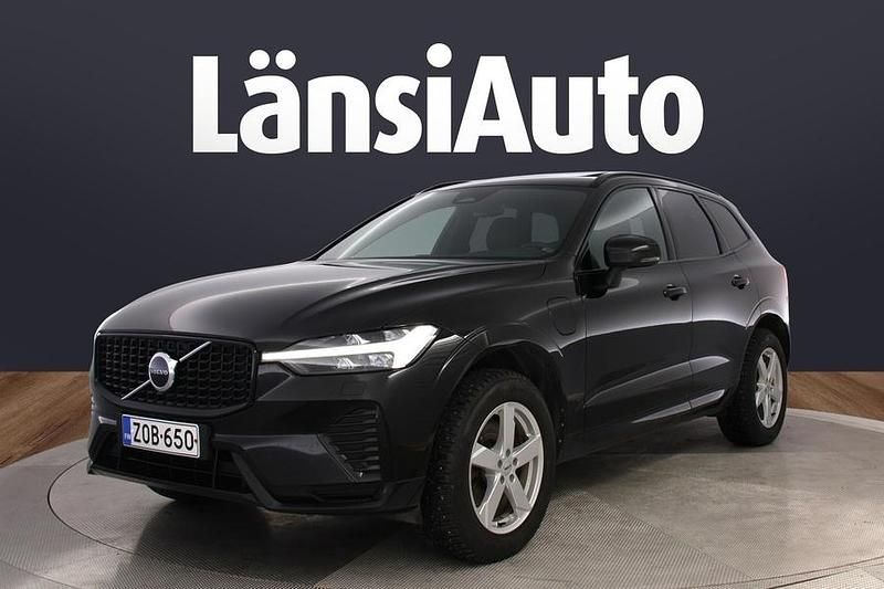 Musta Käytetty 2022 Volvo XC60 R-Design Katumaasturi | 37 990 € (Hieman kallis) - Kuva 1/1