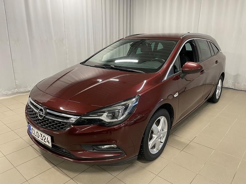 Punainen Käytetty 2018 Opel Astra Innovation Farmari | 9 900 € (Hieman kallis) - Kuva 1/4