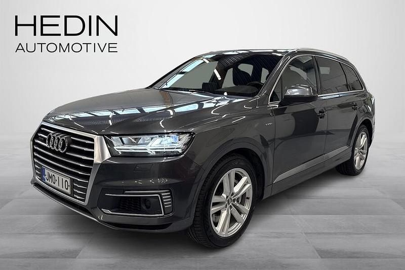Harmaa Käytetty 2016 Audi Q7 Business Katumaasturi | 22 990 € (Supertarjous) - Kuva 1/4