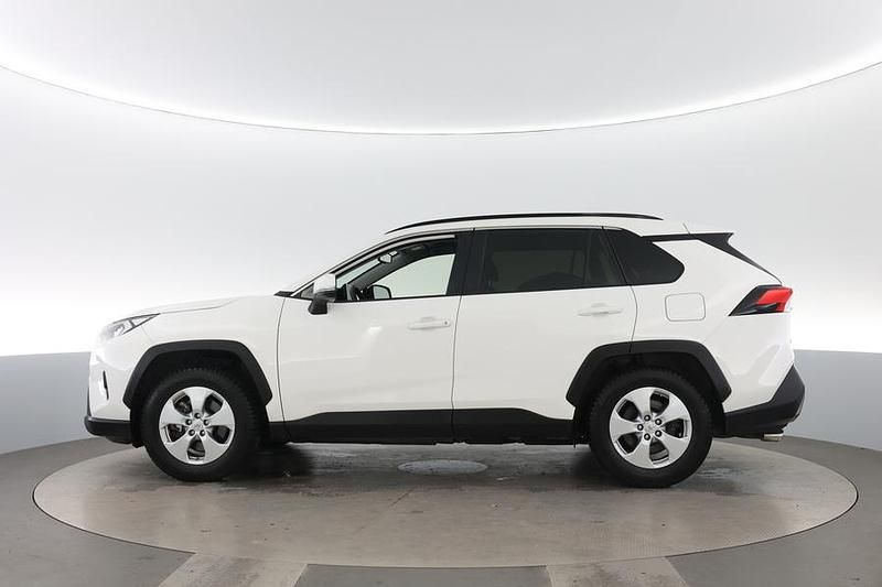 Käytetty Toyota RAV4 Hybrid Edition 178 HP (130 kW) 2023 Valkoinen Katumaasturi