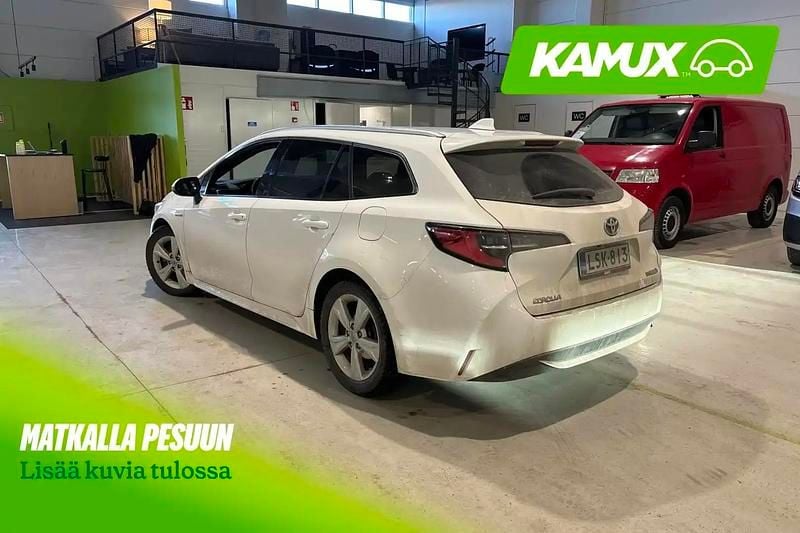 Käytetty Toyota Corolla Style 152 HP (111 kW) 2021 Valkoinen Farmari