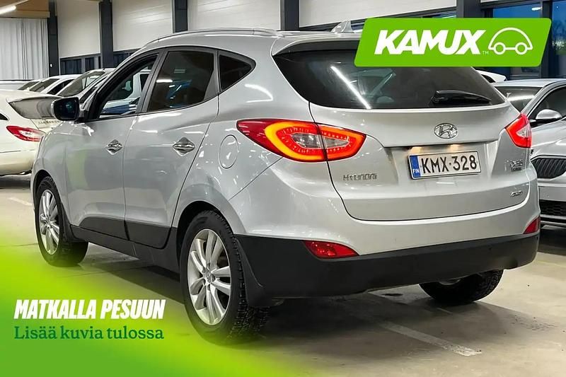 Käytetty Hyundai ix35 Premium 184 HP (135 kW) 2015 Hopea / harmaa Katumaasturi