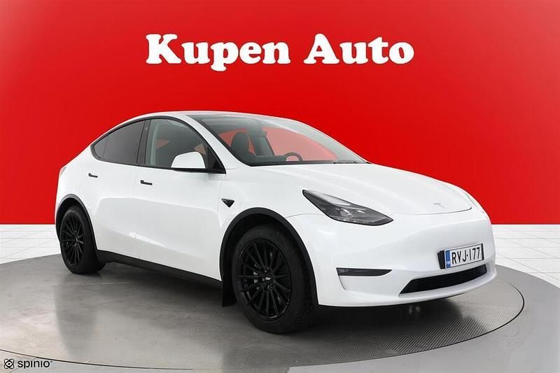 Käytetty Tesla Model Y Long Range AWD 258 kW (351 HP) 2023 Katumaasturi