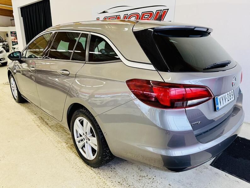 Käytetty Opel Astra Innovation 150 HP (110 kW) 2017 Farmari