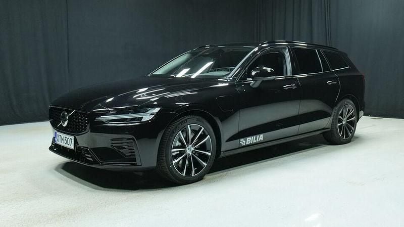 Käytetty Volvo V60 350 HP (257 kW) 2025 Farmari