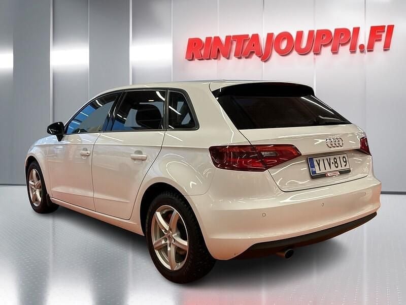 Käytetty Audi A3 Sportback Business 110 HP (80 kW) 2015 Viistoperä