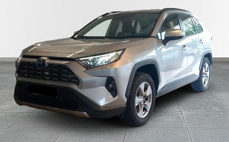 Hopea Käytetty 2024 Toyota RAV4 Hybrid Active Katumaasturi | 44 980 € (Perustarjous) - Kuva 1/3