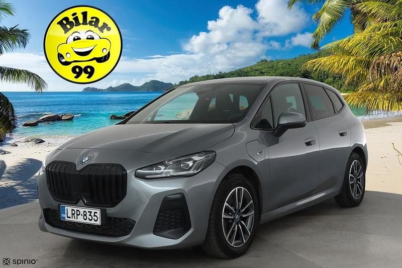 Käytetty 2023 BMW 225 Active Tourer Comfort Edition Tila-auto | 27 490 € (Hyvä tarjous) - Kuva 1/3