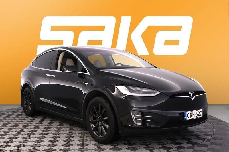 Käytetty 2018 Tesla Model X Katumaasturi | 33 990 € (Supertarjous) - Kuva 1/3