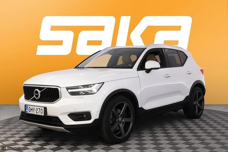 Käytetty Volvo XC40 Momentum 190 HP (139 kW) 2018 Katumaasturi