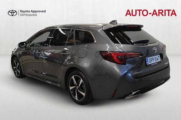 Käytetty Toyota Corolla Edition 140 HP (102 kW) 2023 Harmaa Farmari