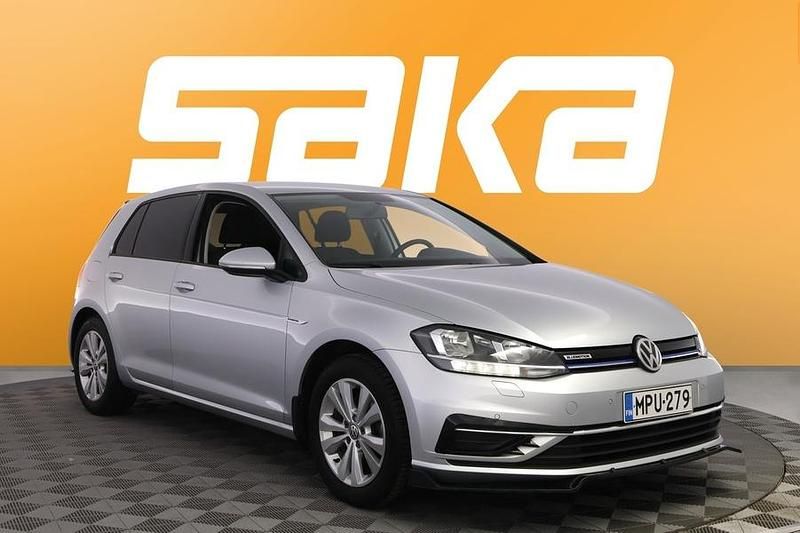 Käytetty 2019 VW Golf VII Comfortline Viistoperä | 13 300 € (Perustarjous) - Kuva 1/3