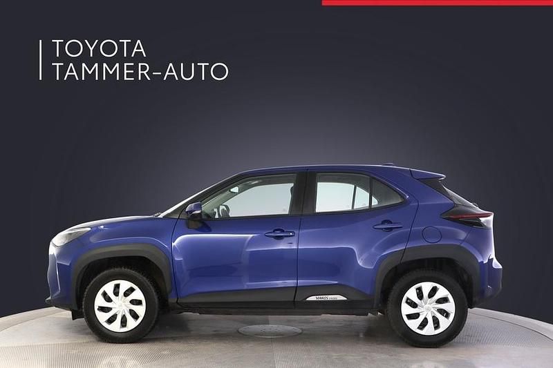 Käytetty Toyota Yaris Cross Active 116 HP (85 kW) 2023 Sininen Katumaasturi