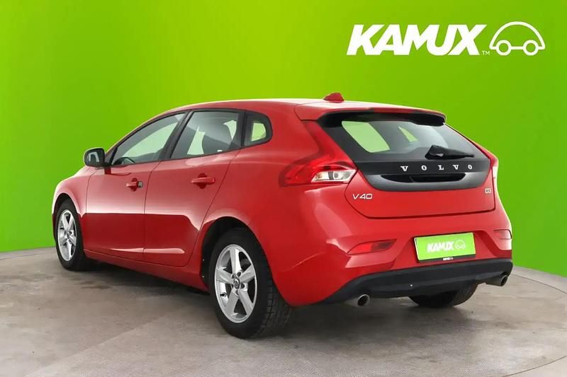 Käytetty Volvo V40 Momentum 150 HP (110 kW) 2016 Punainen Farmari